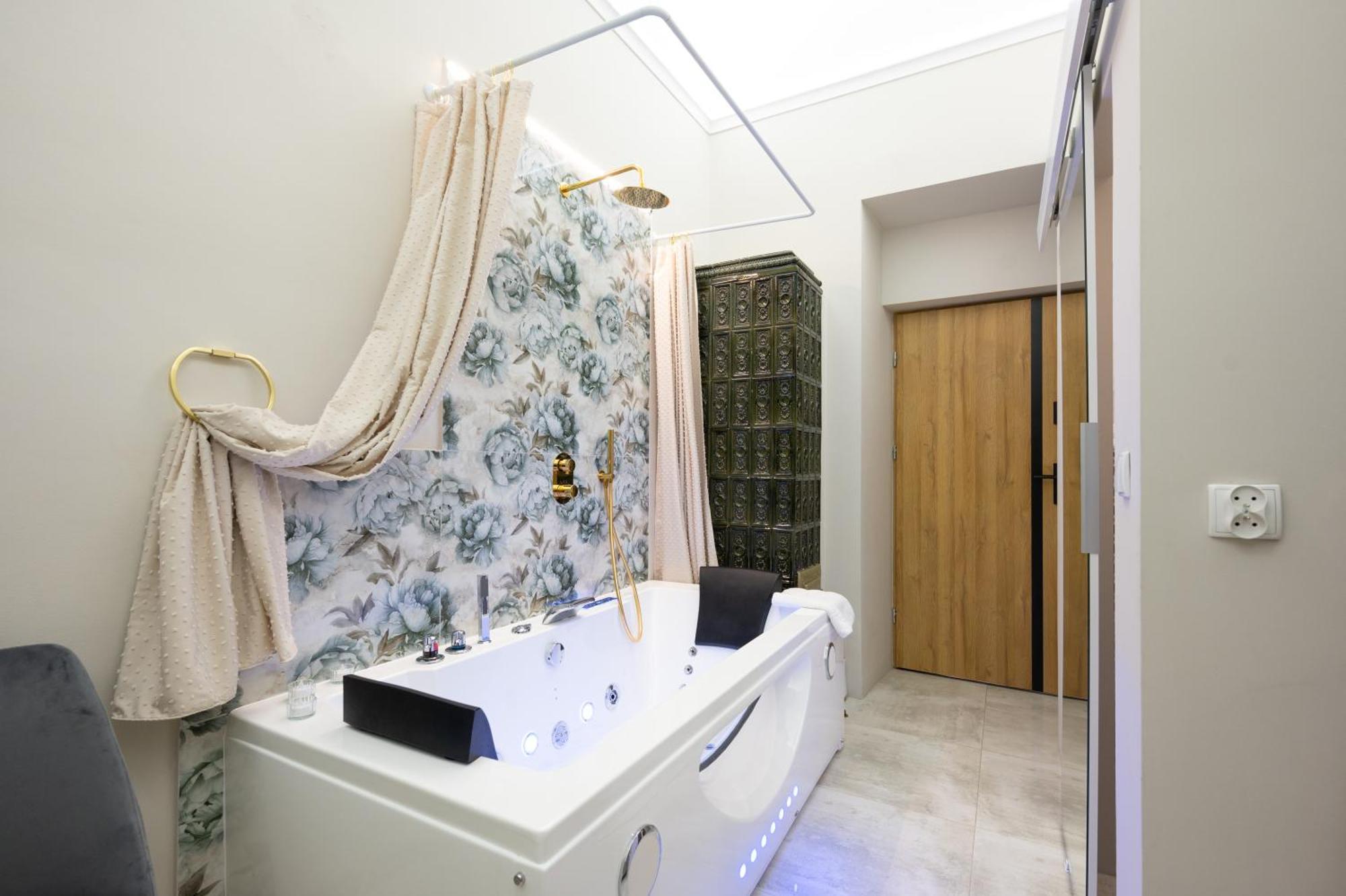 Apartamento Jacuzzi Berka *