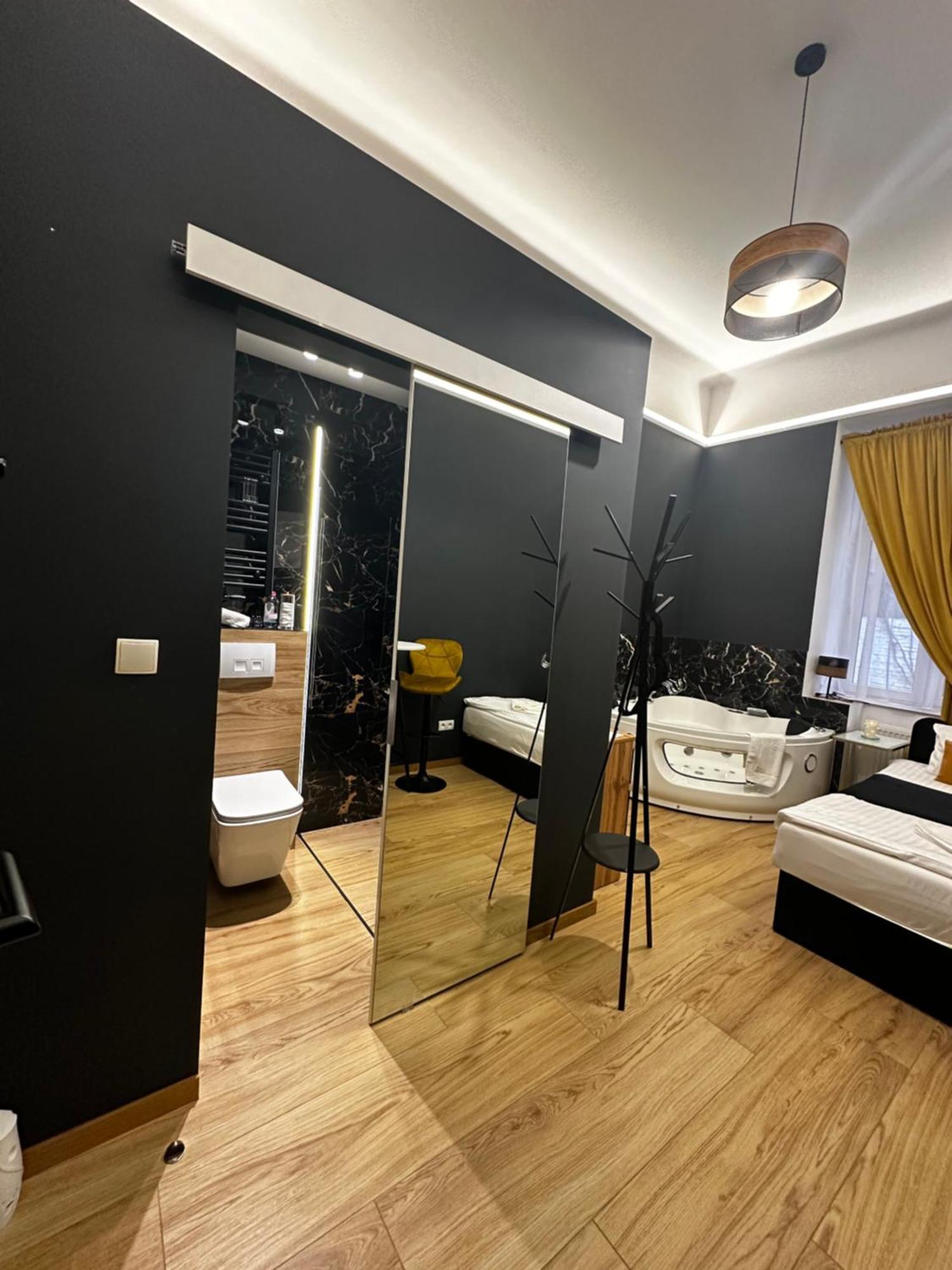 Apartment Jacuzzi Berka Krakow